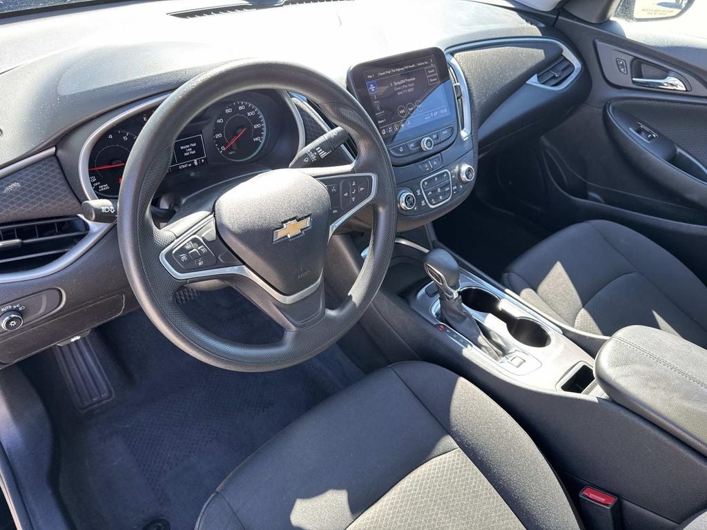 2022 Chevrolet Malibu FWD LT
