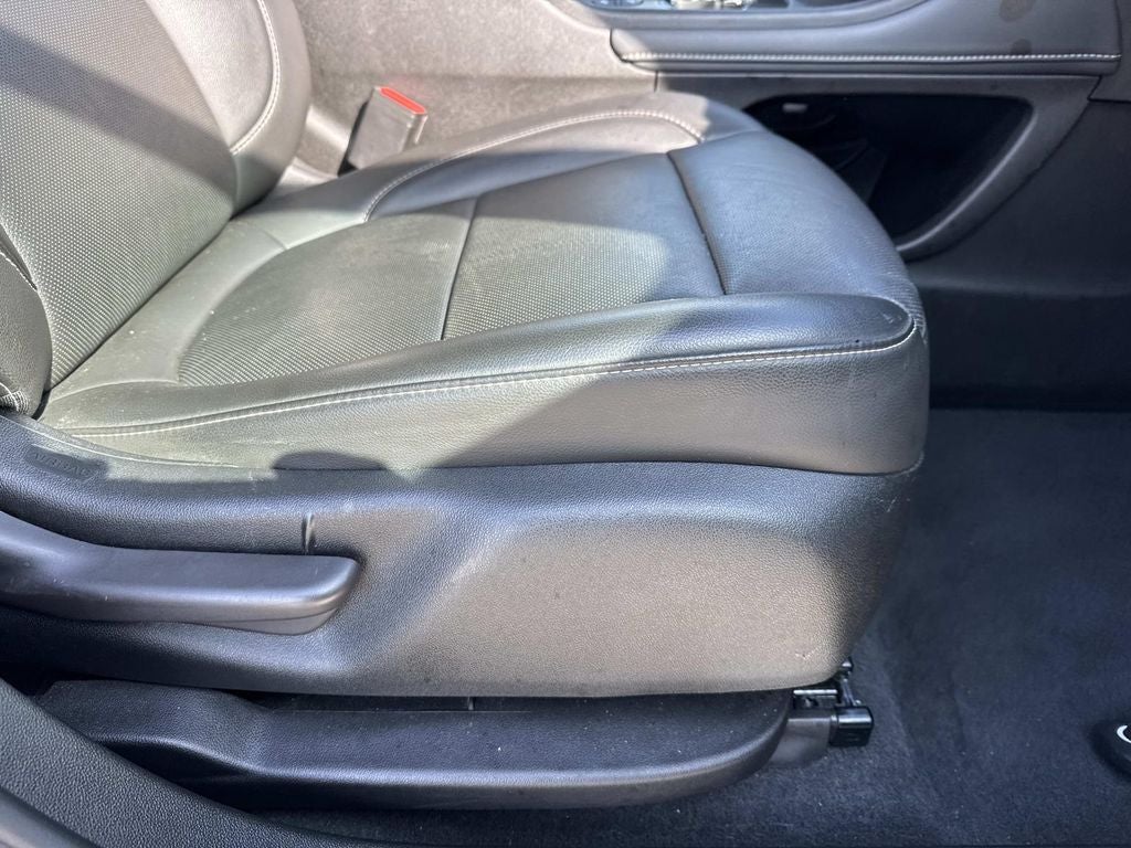 2023 GMC Acadia FWD SLT