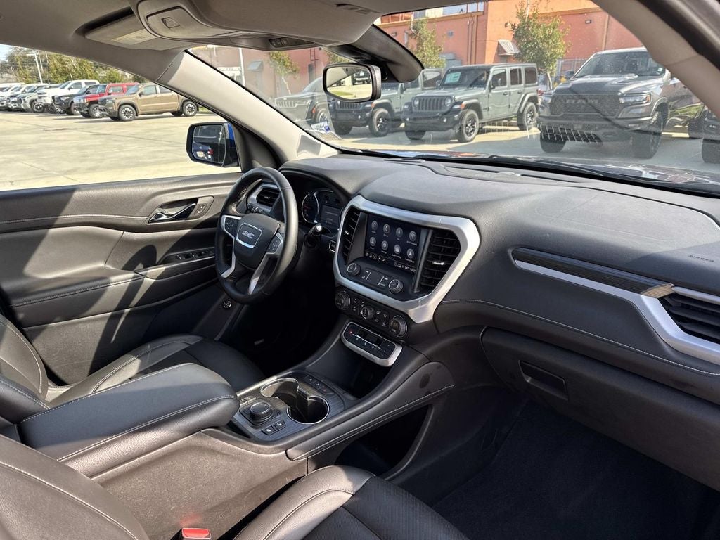 2023 GMC Acadia FWD SLT