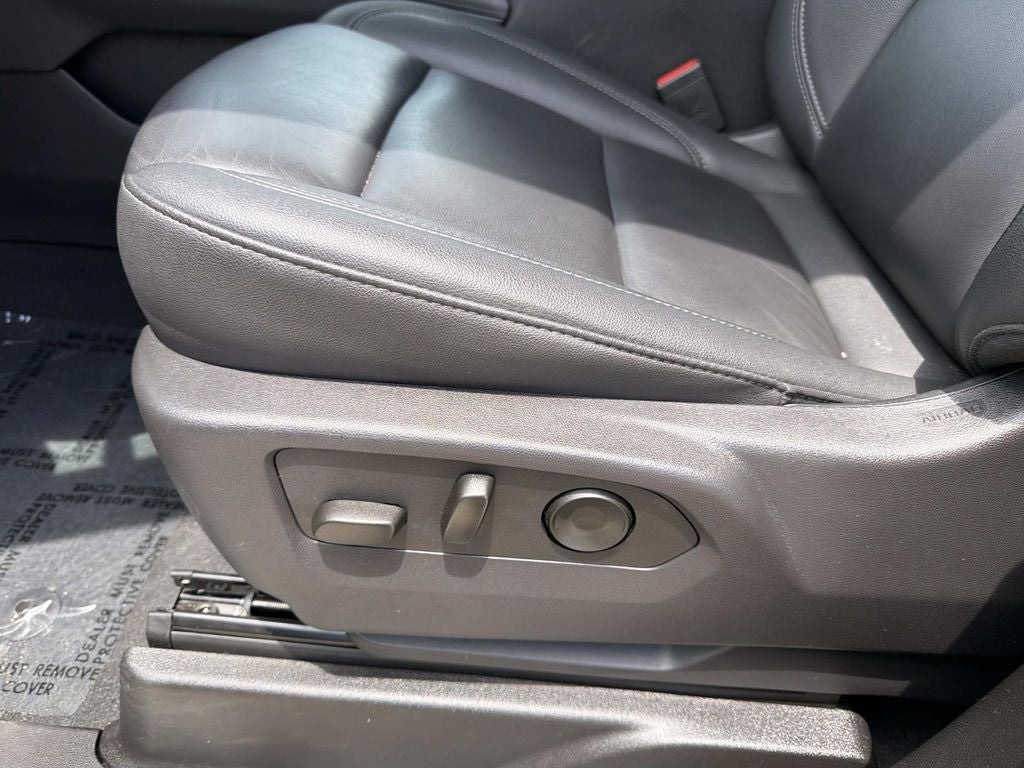 2025 Chevrolet Suburban 4WD Z71