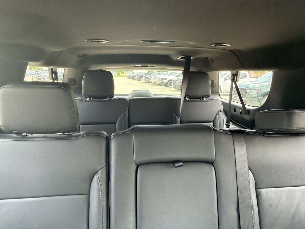 2025 Chevrolet Suburban 4WD Z71