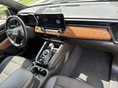 2023 GMC Canyon 4WD Crew Cab Short Box AT4