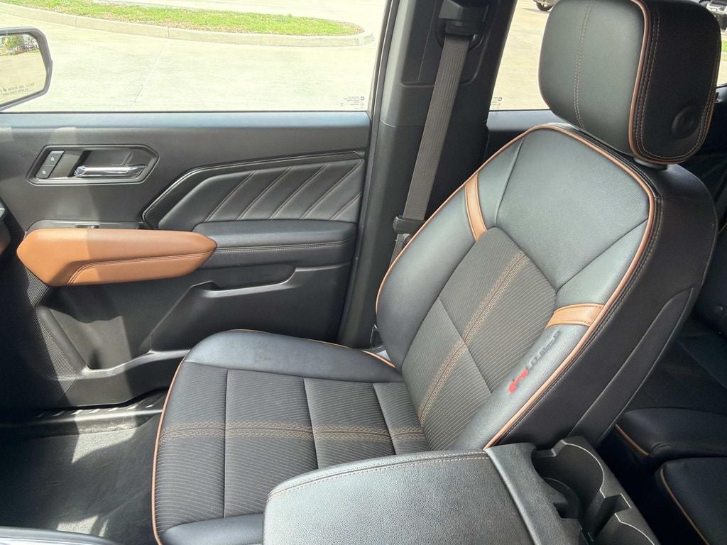 2023 GMC Canyon 4WD Crew Cab Short Box AT4
