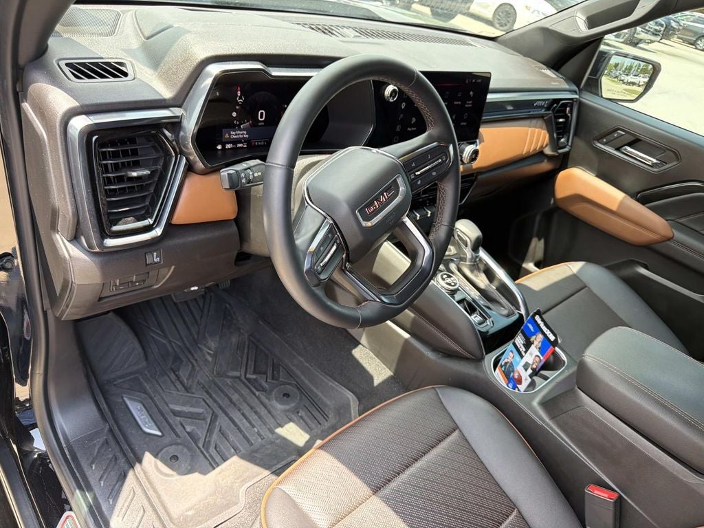 2023 GMC Canyon AT4