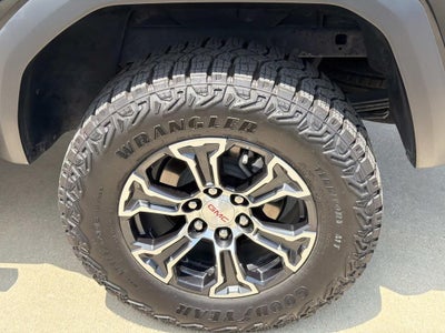 2023 GMC Canyon AT4