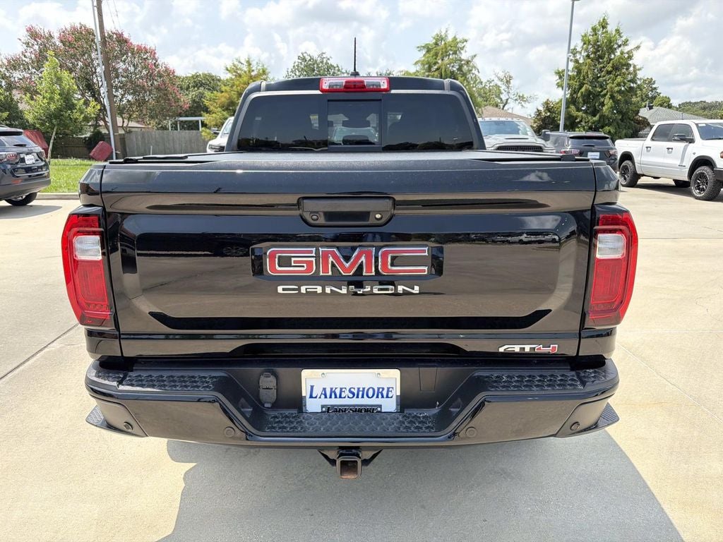 2023 GMC Canyon AT4