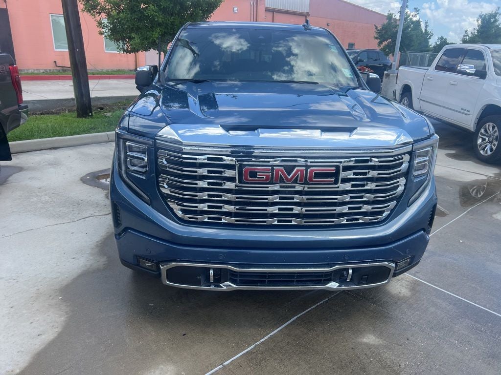 2025 GMC Sierra 1500 2WD Crew Cab Short Box Denali