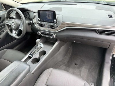 2025 Nissan Altima SV FWD