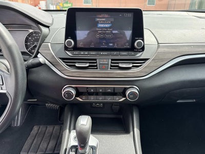 2025 Nissan Altima SV FWD