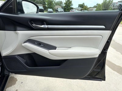 2022 Nissan Altima SV FWD