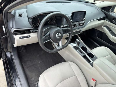 2022 Nissan Altima SV FWD