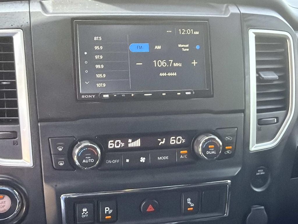 2019 Nissan TITAN SV
