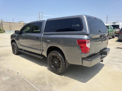 2019 Nissan TITAN SV