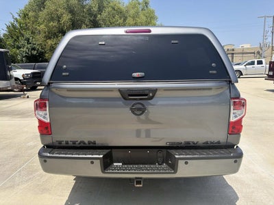 2019 Nissan TITAN SV