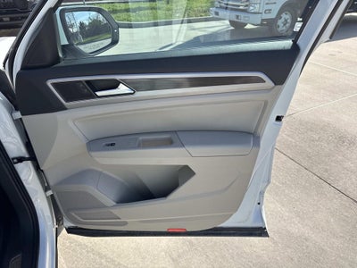 2019 Volkswagen Atlas 3.6L V6 SEL R-Line