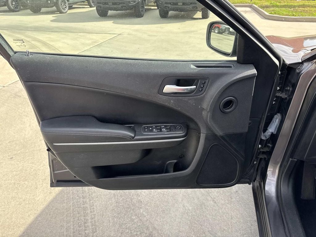 2022 Dodge Charger SXT RWD