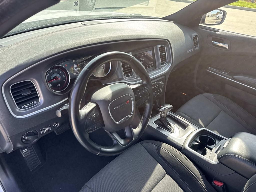 2022 Dodge Charger SXT RWD