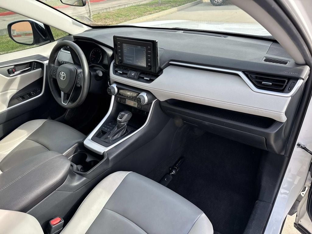 2019 Toyota RAV4 XLE Premium