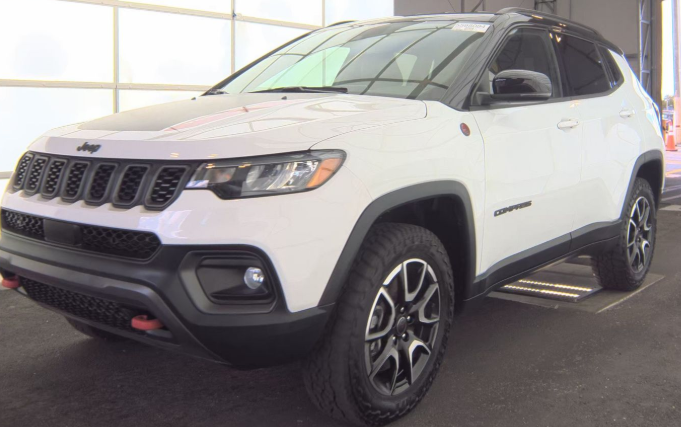 2025 Jeep Compass Trailhawk