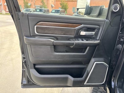 2022 RAM Ram 3500 Laramie Crew Cab 4x4 6'4' Box