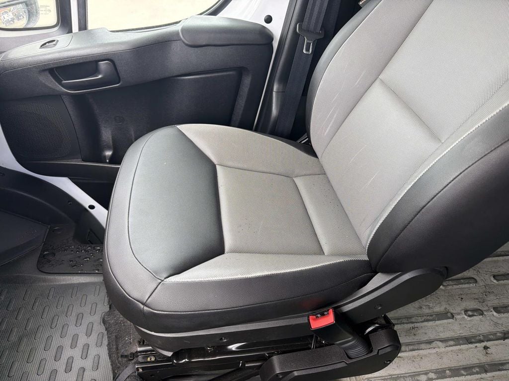 2025 RAM ProMaster 2500 Base