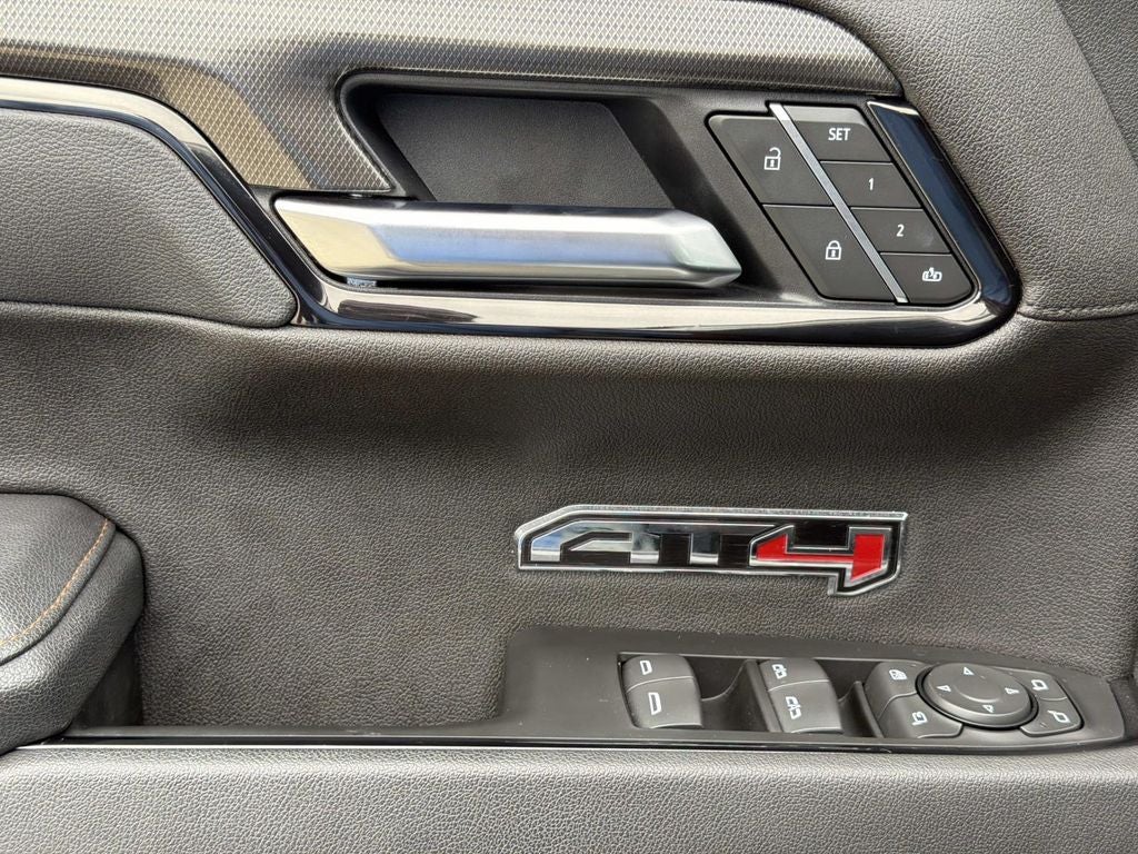 2025 GMC Sierra 1500 AT4