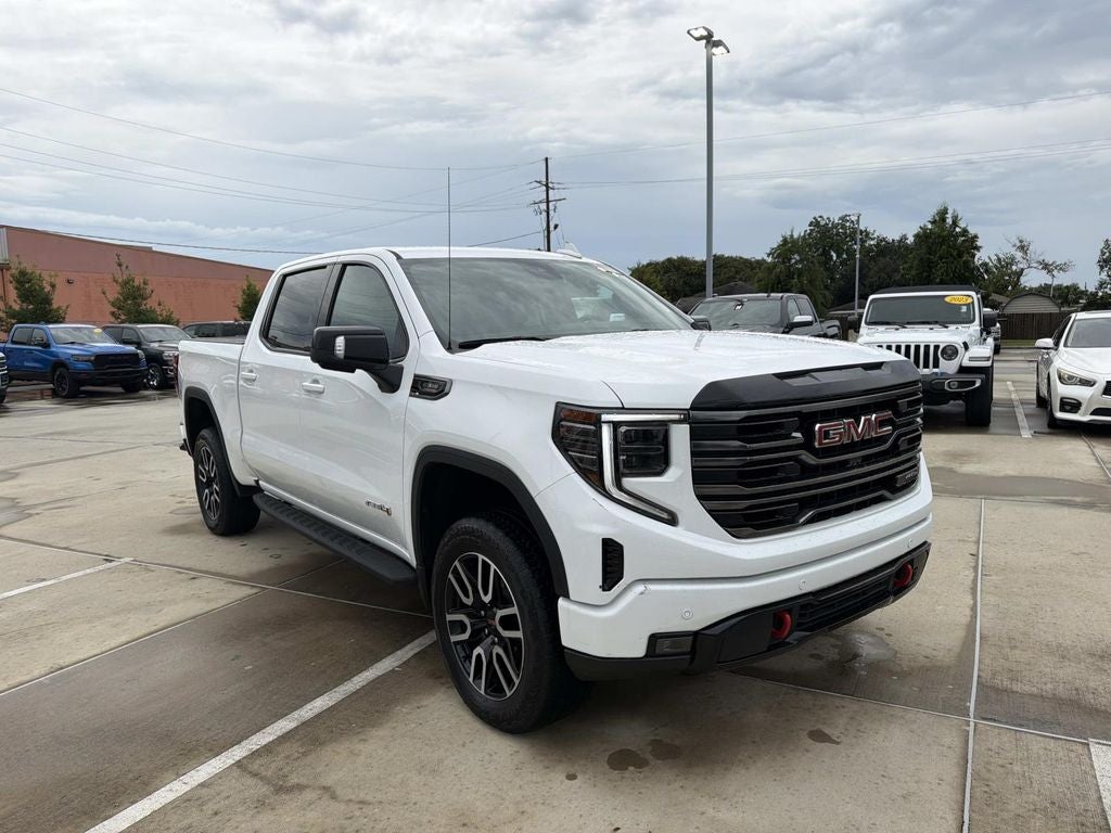 2025 GMC Sierra 1500 AT4