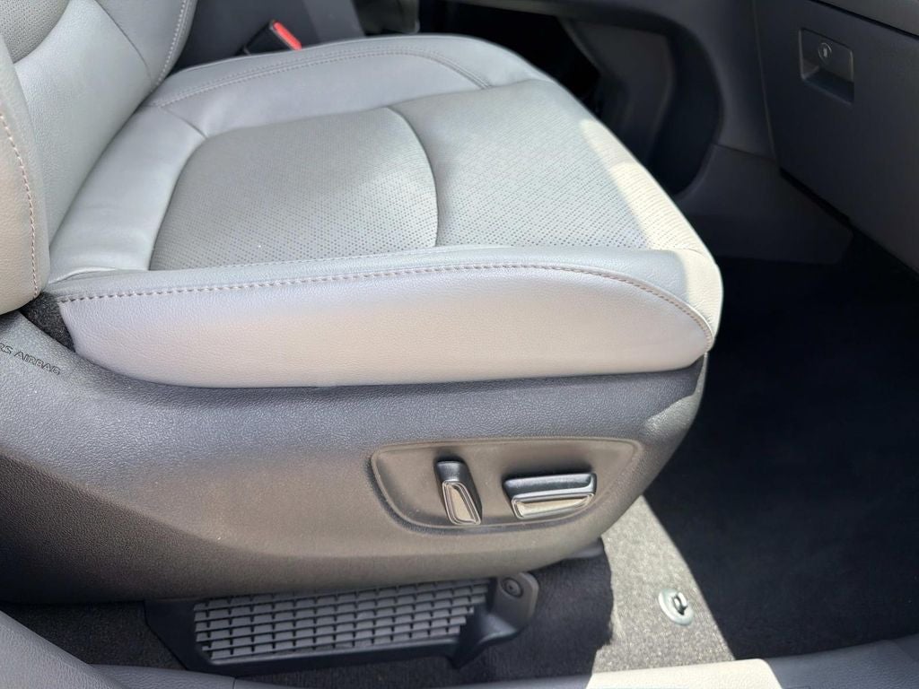 2023 Toyota Sienna Limited 7 Passenger