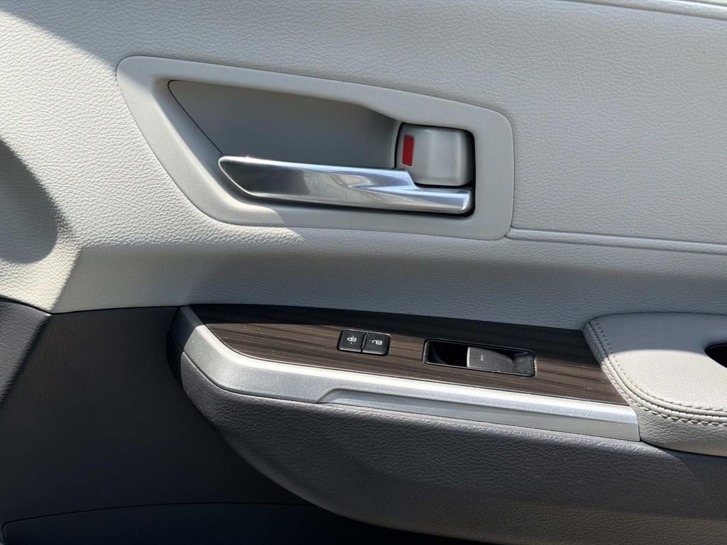 2023 Toyota Sienna Limited 7 Passenger