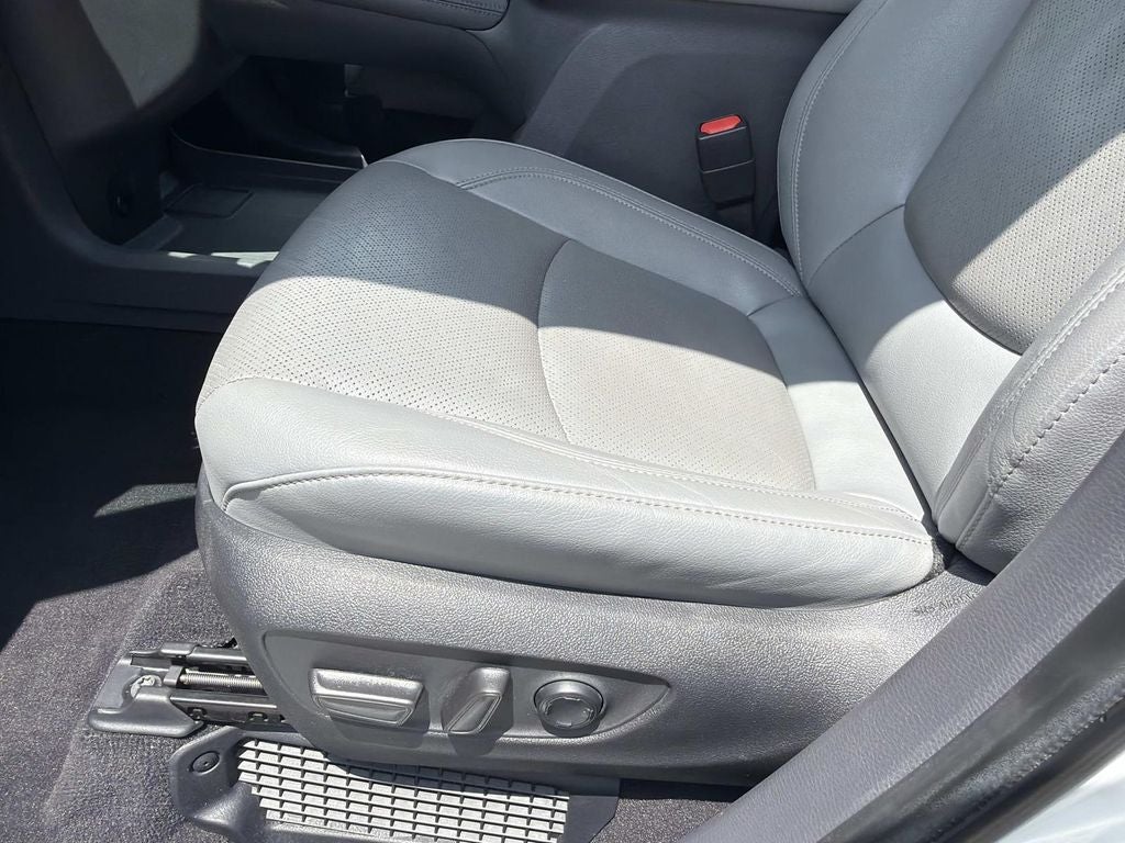 2023 Toyota Sienna Limited 7 Passenger