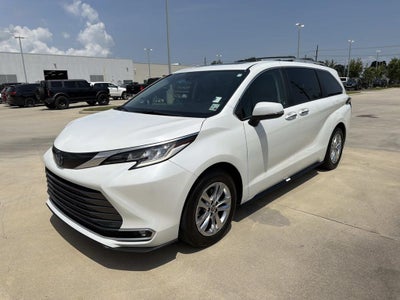 2023 Toyota Sienna Limited 7 Passenger