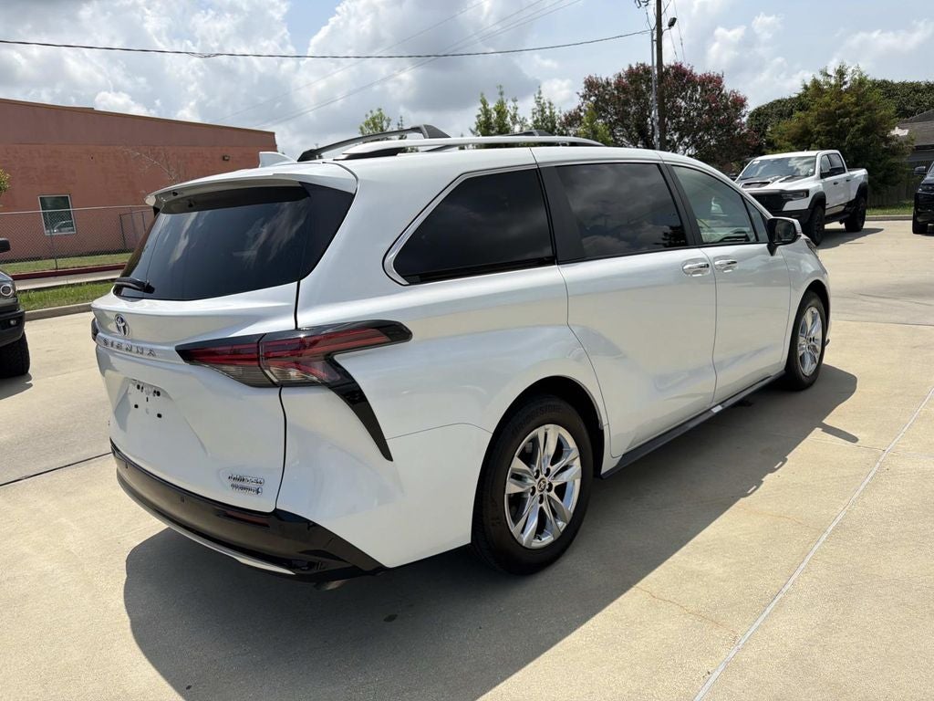 2023 Toyota Sienna Limited 7 Passenger