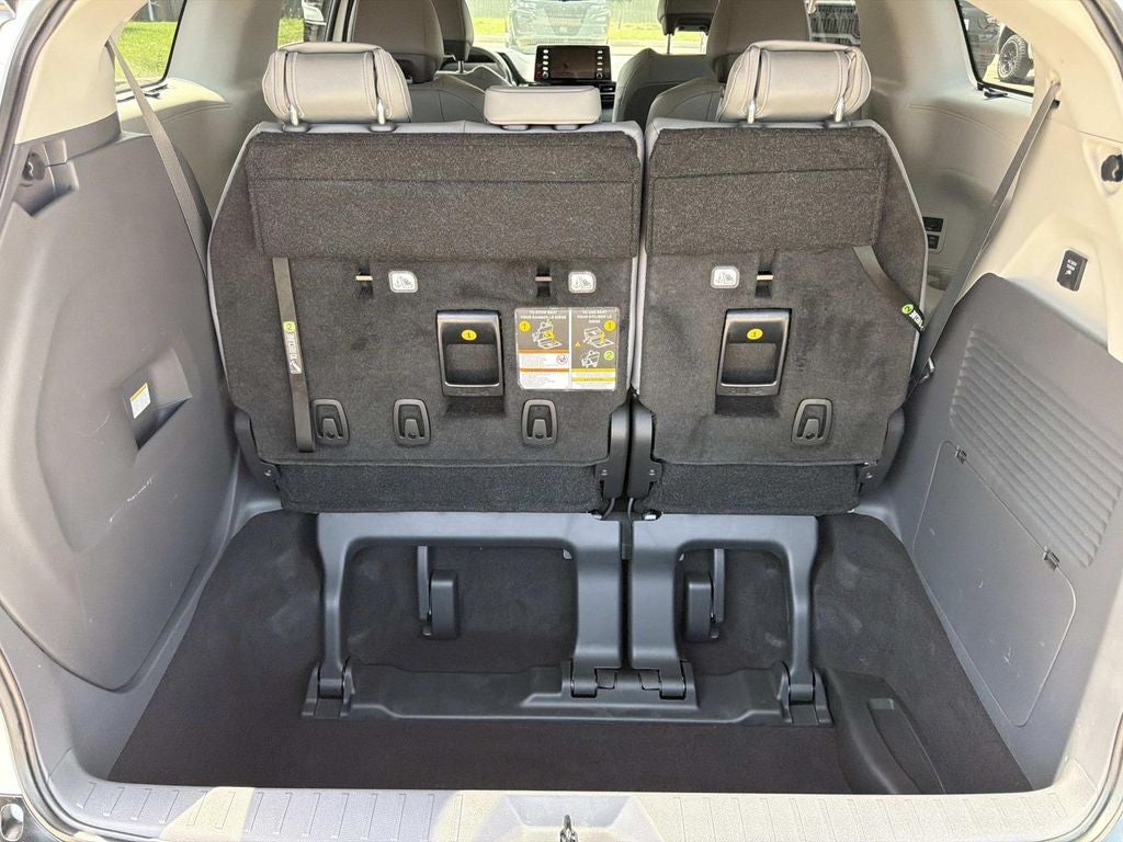 2023 Toyota Sienna Limited 7 Passenger