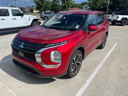 2022 Mitsubishi Outlander ES