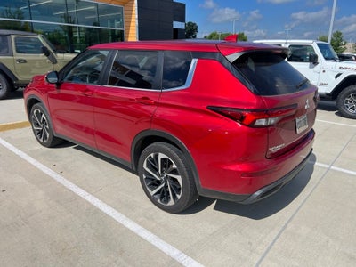 2022 Mitsubishi Outlander ES