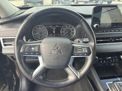 2024 Mitsubishi Outlander SE