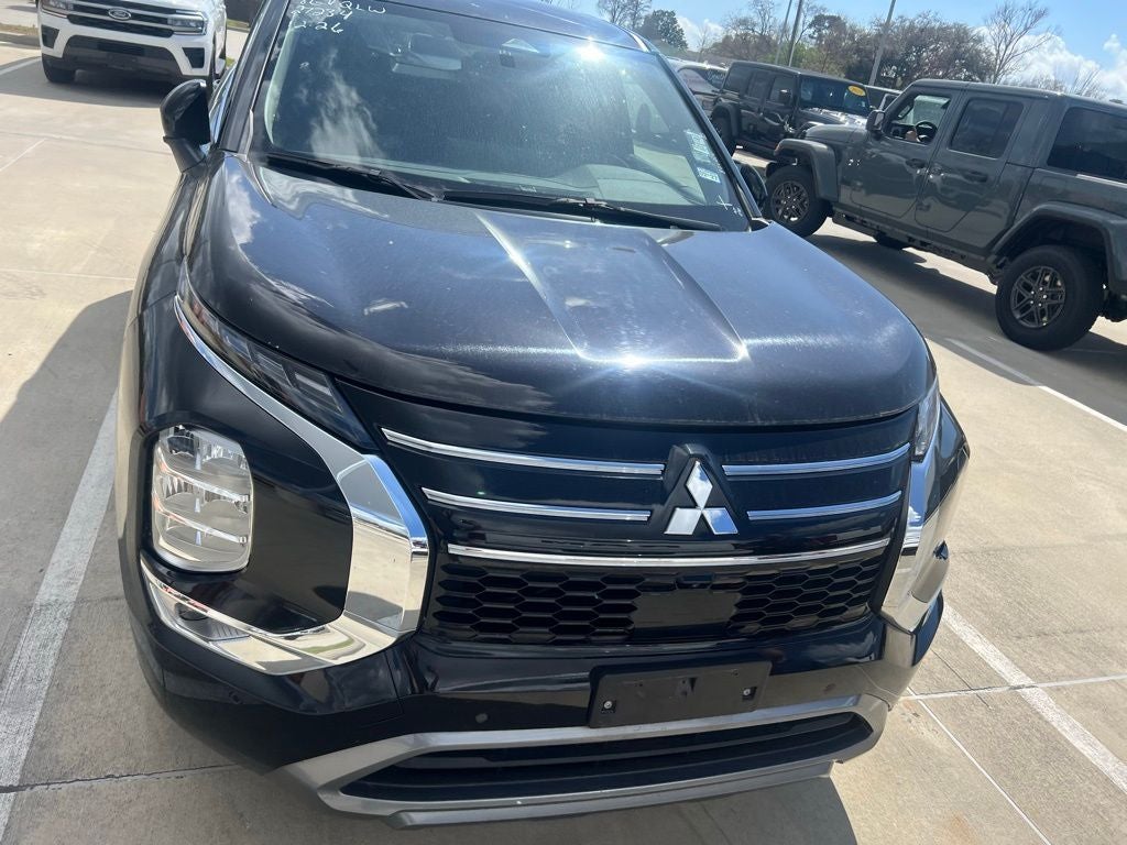 2025 Mitsubishi Outlander SE