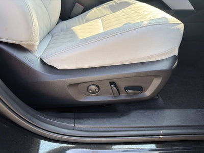 2024 Mitsubishi Outlander PHEV SEL