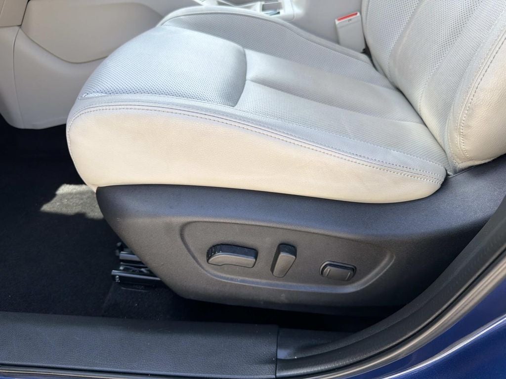 2022 Nissan Rogue Sport SL FWD Xtronic CVT