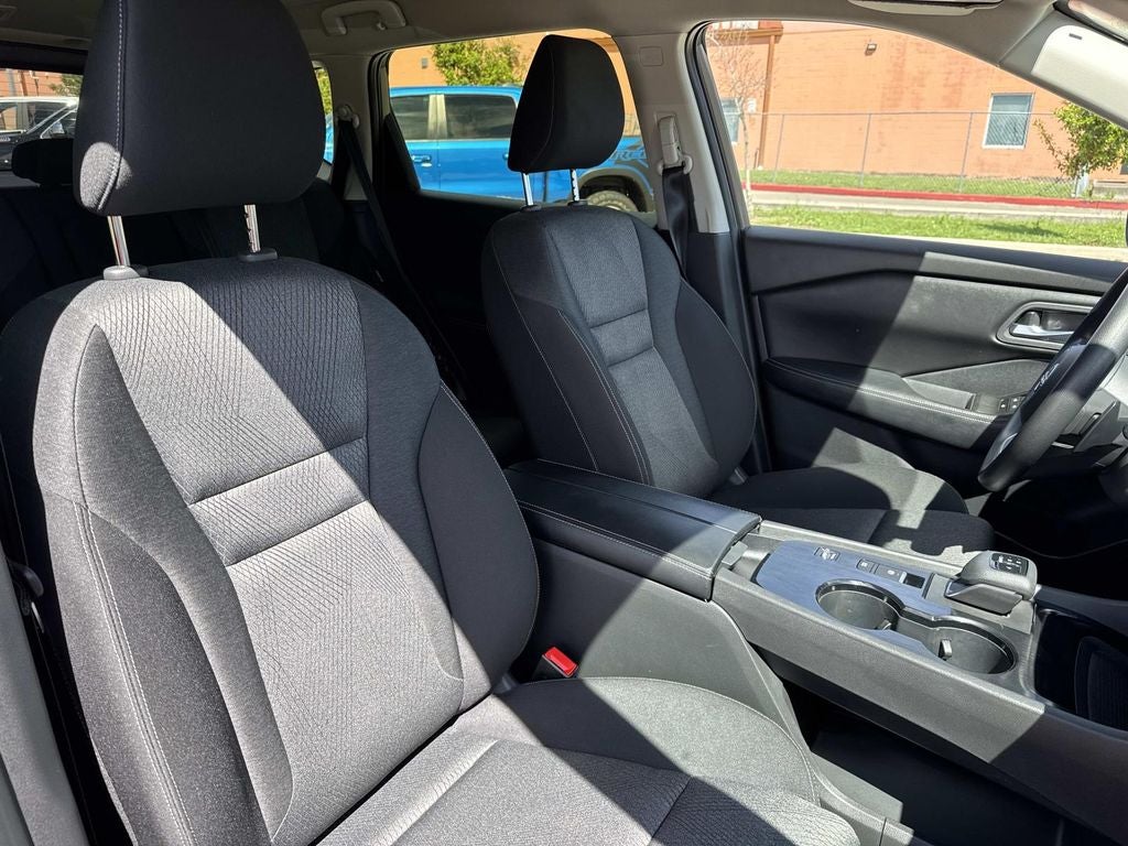 2024 Nissan Rogue SV FWD