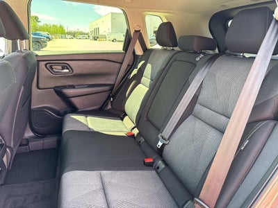 2024 Nissan Rogue SV FWD