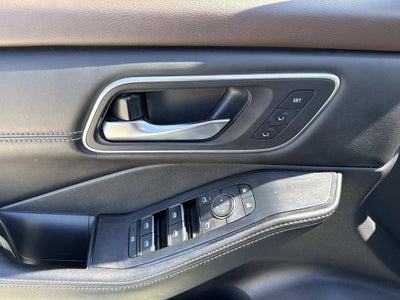 2022 Nissan Rogue Platinum FWD