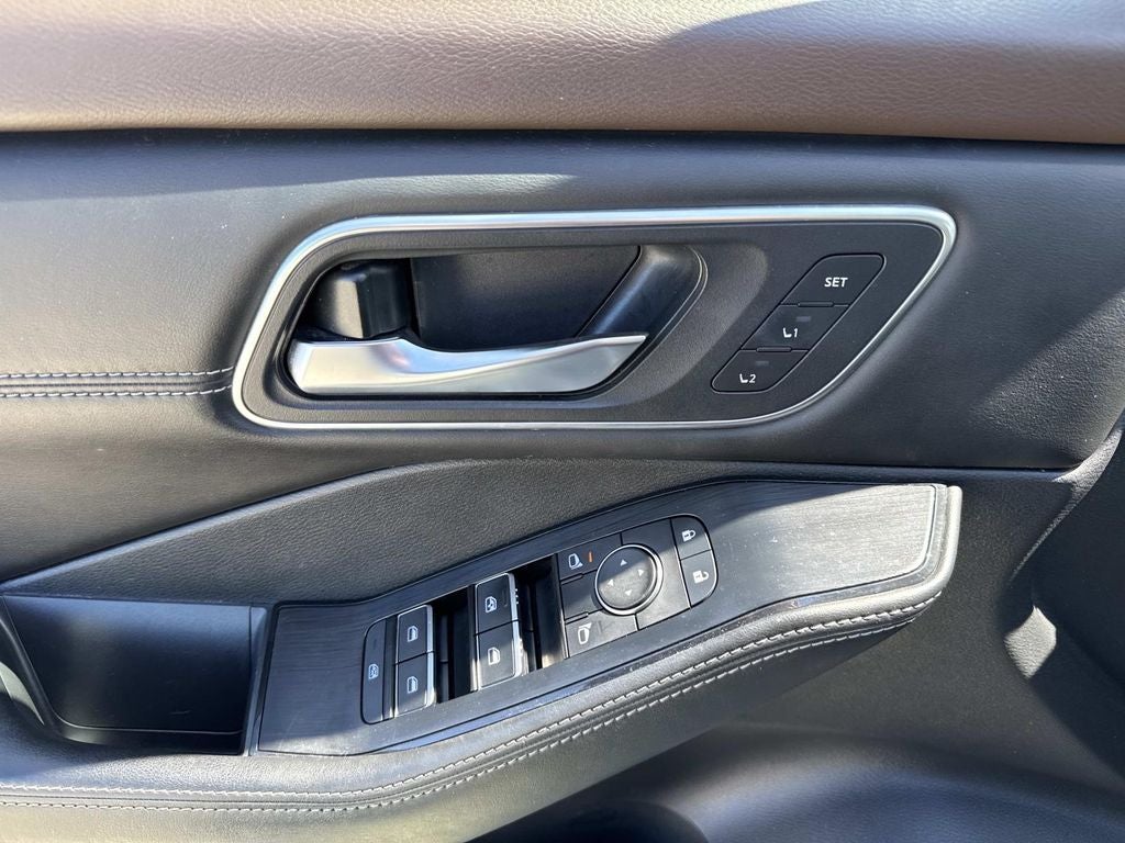 2022 Nissan Rogue Platinum FWD