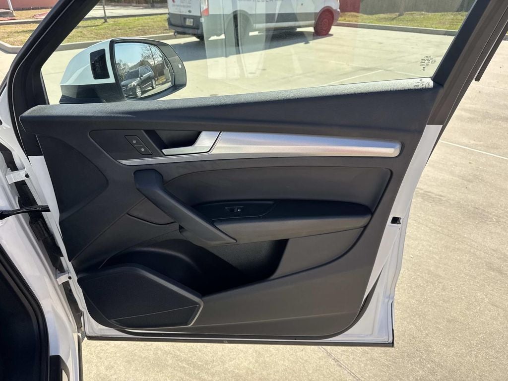 2025 Audi Q5 Premium 45 TFSI S line quattro