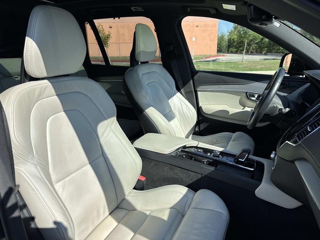 2021 Volvo XC90 Recharge Plug-In Hybrid T8 R-Design 7 Passenger