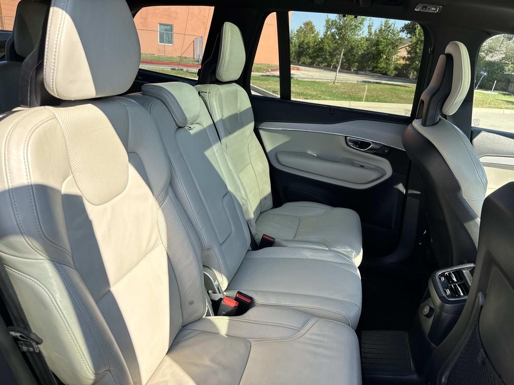 2021 Volvo XC90 Recharge Plug-In Hybrid T8 R-Design 7 Passenger