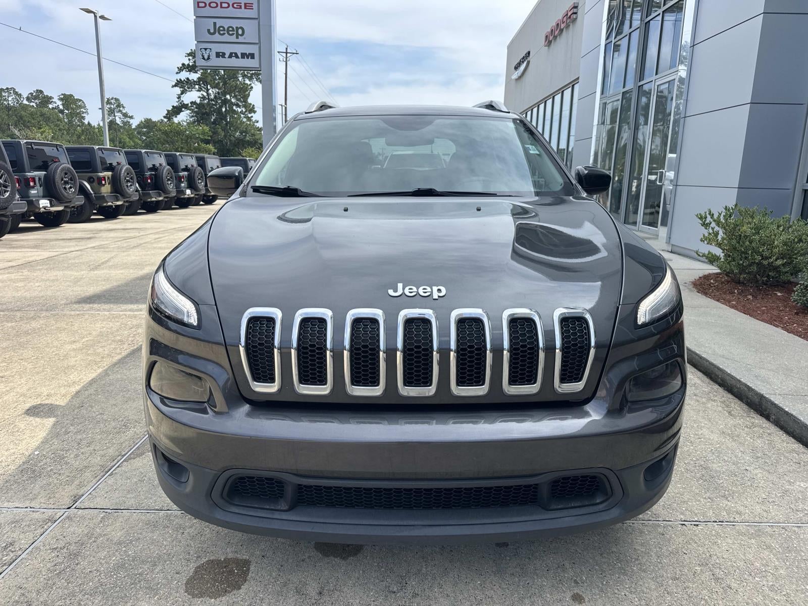 Used 2016 Jeep Cherokee Latitude with VIN 1C4PJLCS3GW363345 for sale in Picayune, MS
