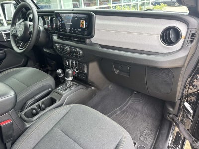 2025 Jeep Wrangler 4-Door Willys 4x4