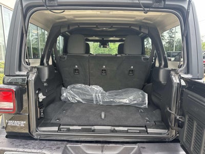 2025 Jeep Wrangler 4-Door Willys 4x4