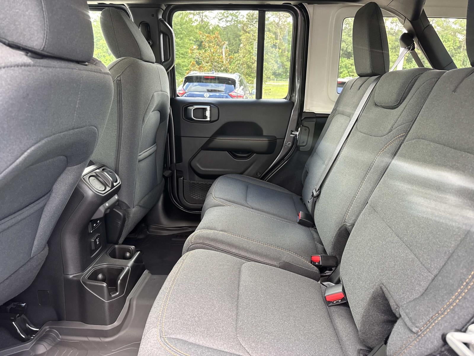 2025 Jeep Wrangler WRANGLER 4-DOOR SAHARA